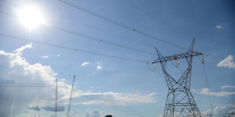 946194-energia_linha20de20transmissC3A3o-13.jpg