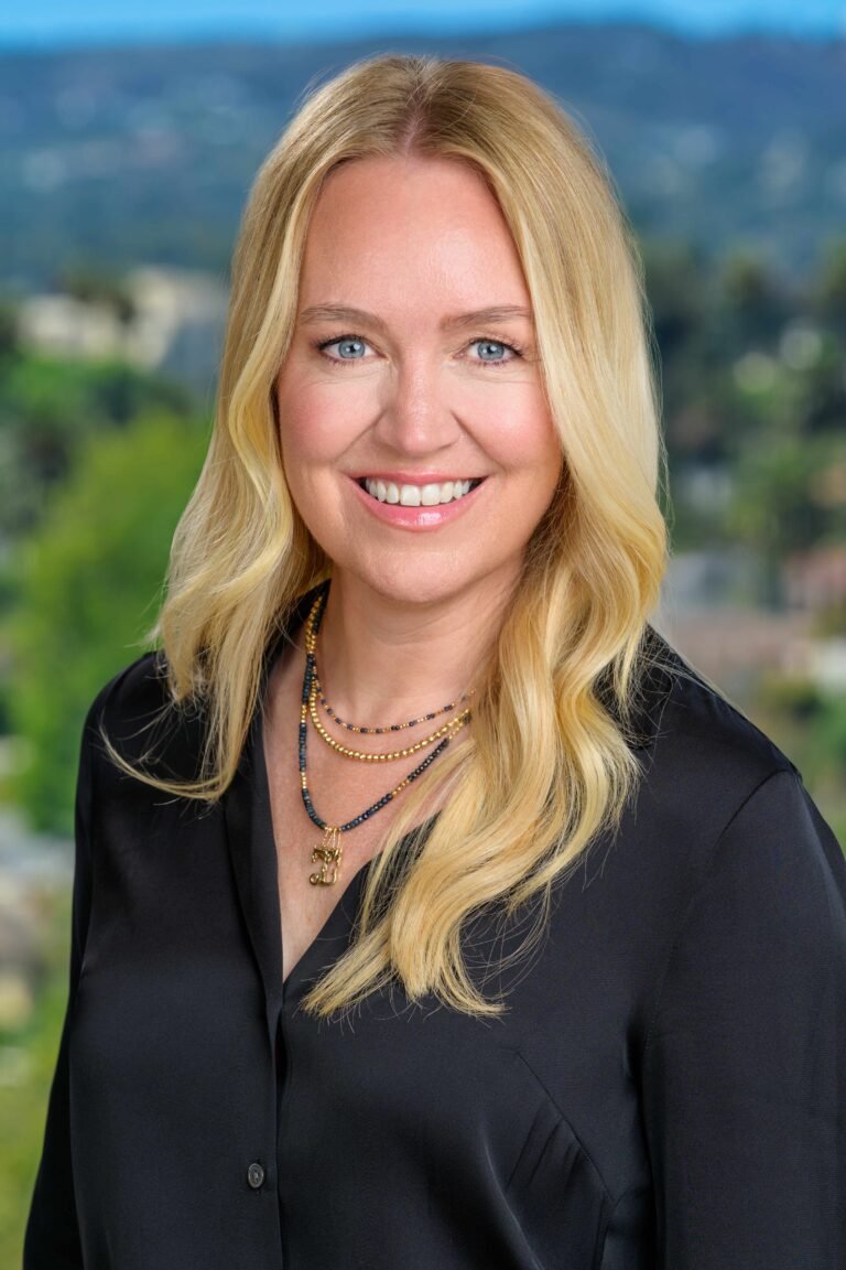 Lynette Howell Taylor