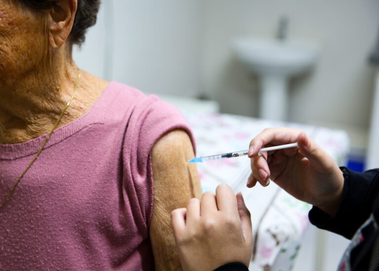 Vacinação contra a gripe