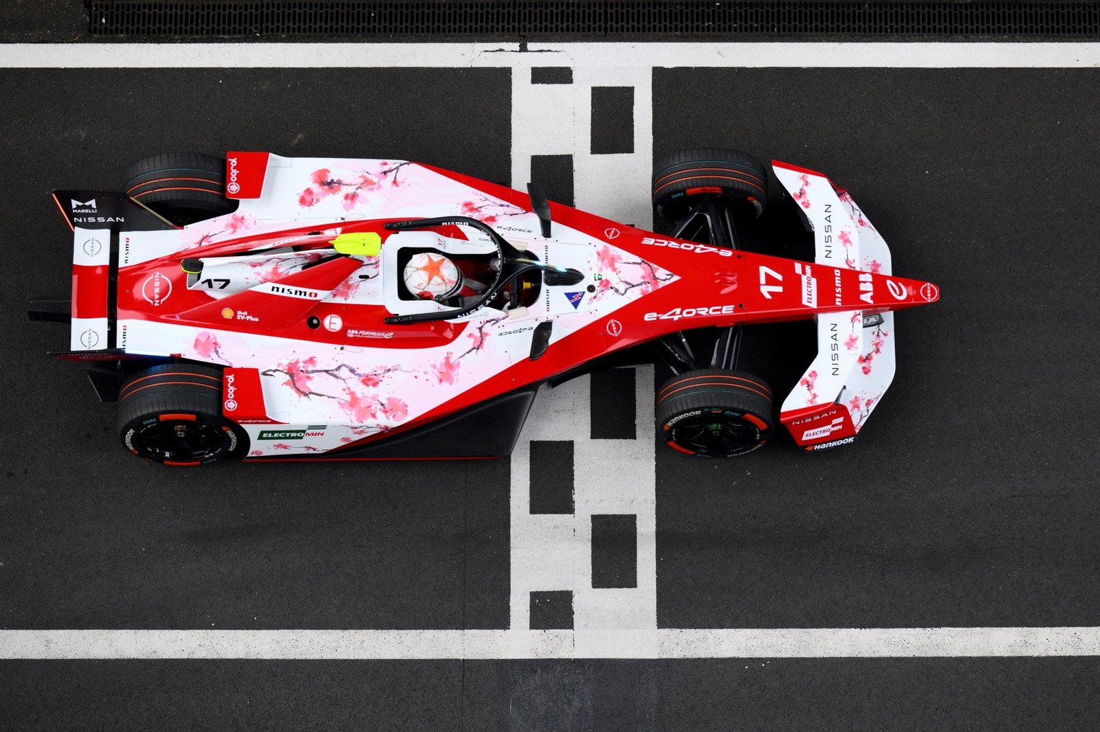 (Photo by Simon Galloway/LAT Images for Formula E)