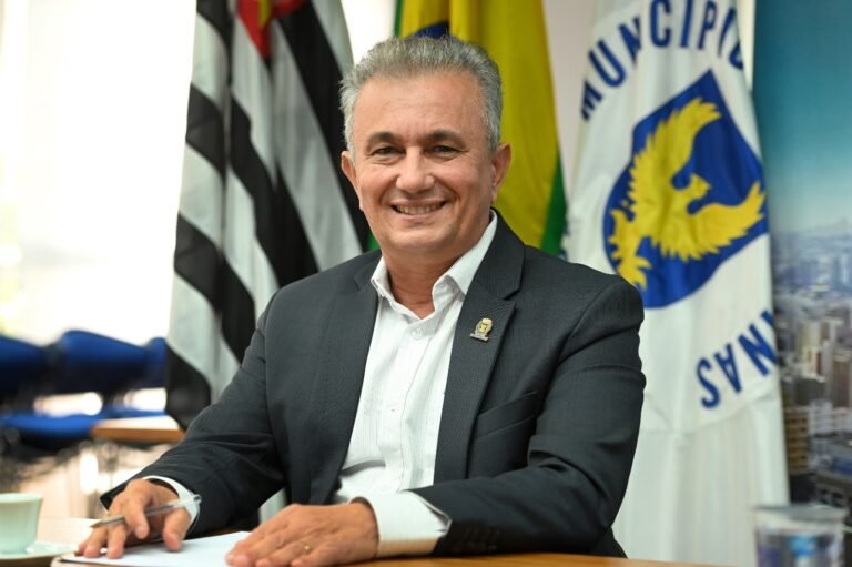 Adegas Júnior