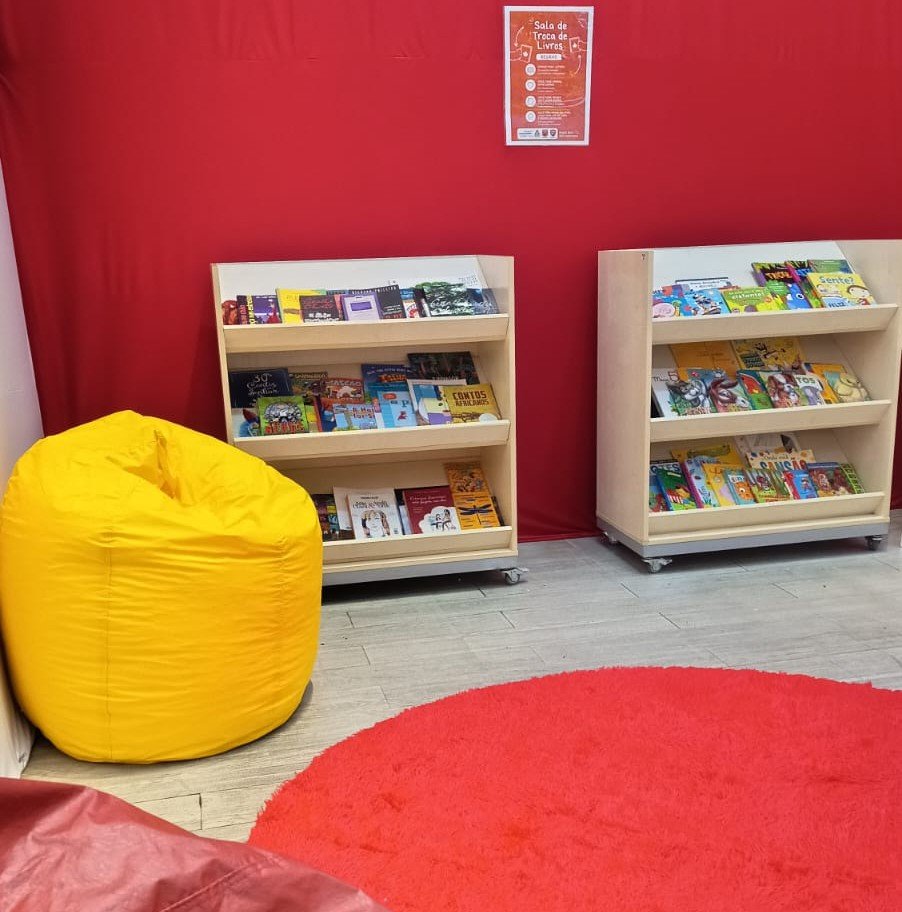 Sala de Troca de Livros Maple Bear_Divulgação (16)