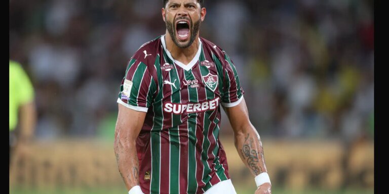 Fluminense vira sobre o Remo e se mantém firme no