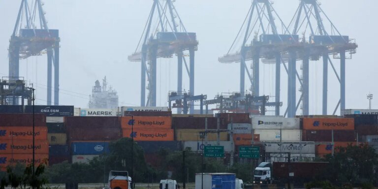 2026-07-22t222308z_1_lynxmpem6l22t_rtroptp_4_usa-trump-tariffs-brazil.jpg