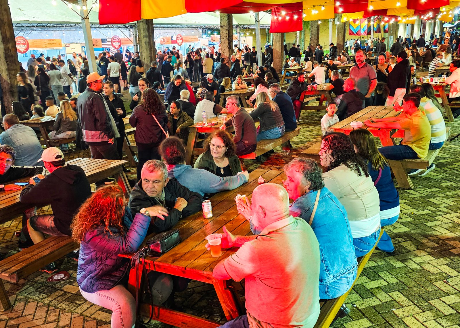 FEIRA DAS NAÇÕES