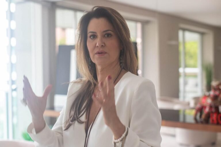 Maria Inês Vasconcelos