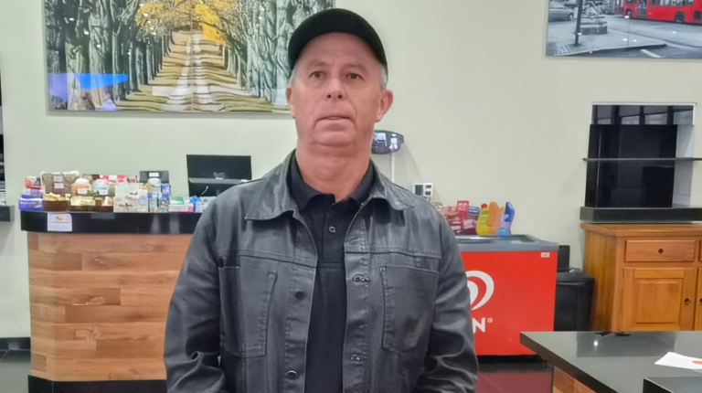 Treinador Luis Carlos Martins