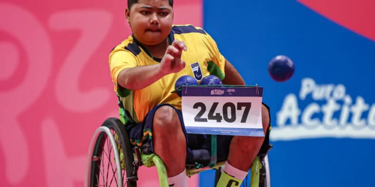 Aos 19 anos, José Antônio Santos é campeão mundial de
