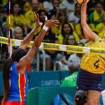 Brasil vence a terceira e lidera Sul-Americano feminino de vôlei