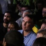 Flávio Bolsonaro impõe condições para a liberação de sigilos