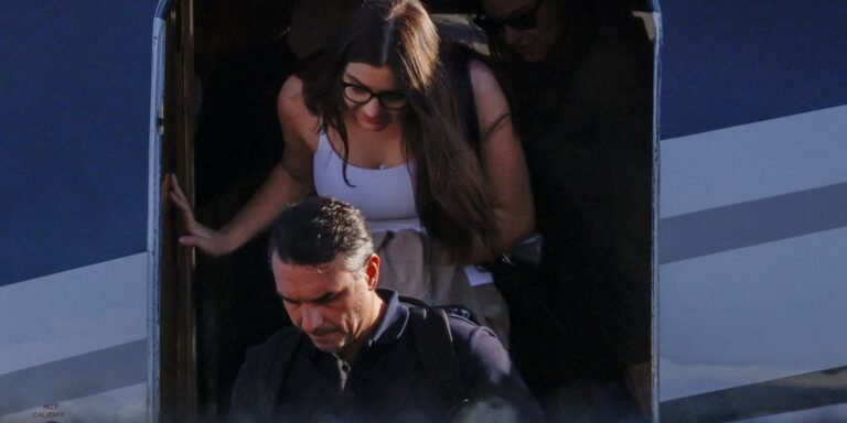 Flávio Bolsonaro chega aos Estados Unidos depois de fugir do