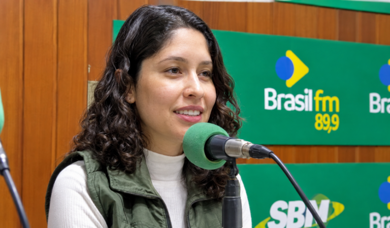 Entrevista no Estúdio Brasil FM
