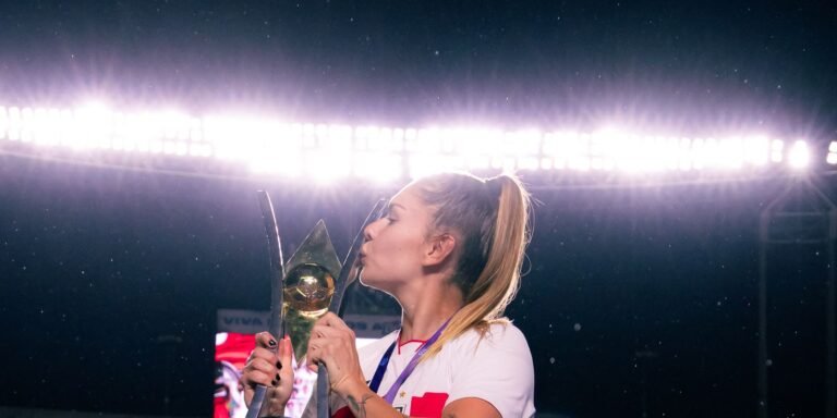 Campeã do Brasileirão, Carol Gil é convocada para amistosos da