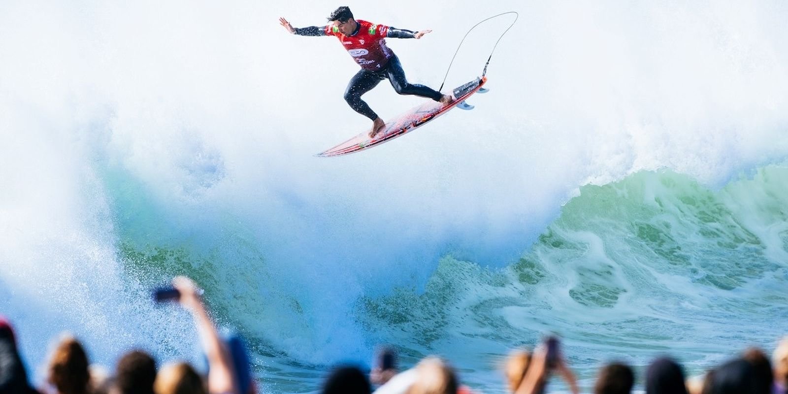 Gabriel Medina conquista o vice-campeonato em Peniche e assume a