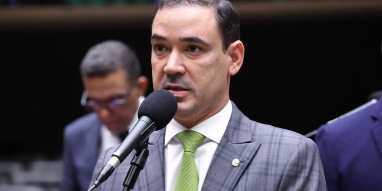 Vicentinho Júnior é eleito novo governador do Tocantins
