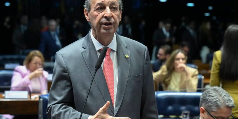 Omar Aziz é eleito governador do Amazonas