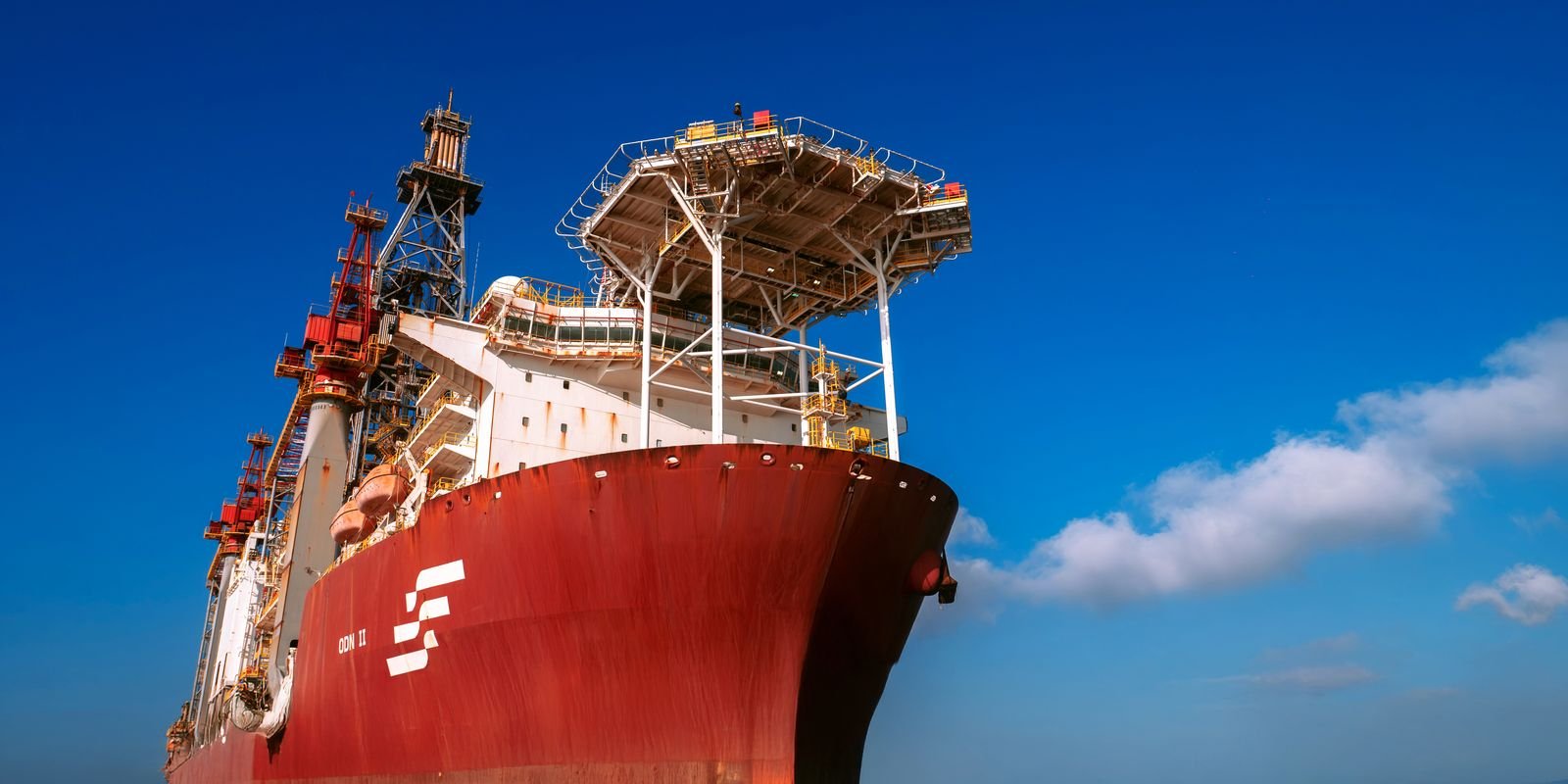 Petrobras anuncia terceira descoberta de petróleo em poço na Foz