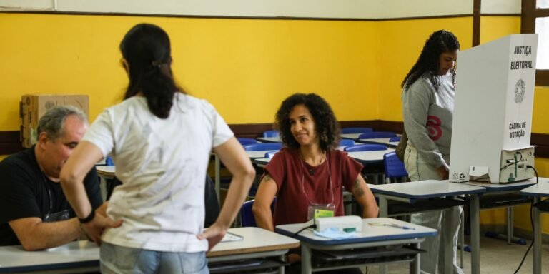 Ordem de votação nas eleições: saiba se vota primeiro para