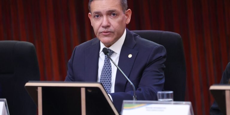 STF: Nunes Marques suspende postagens ilegais contra a campanha de